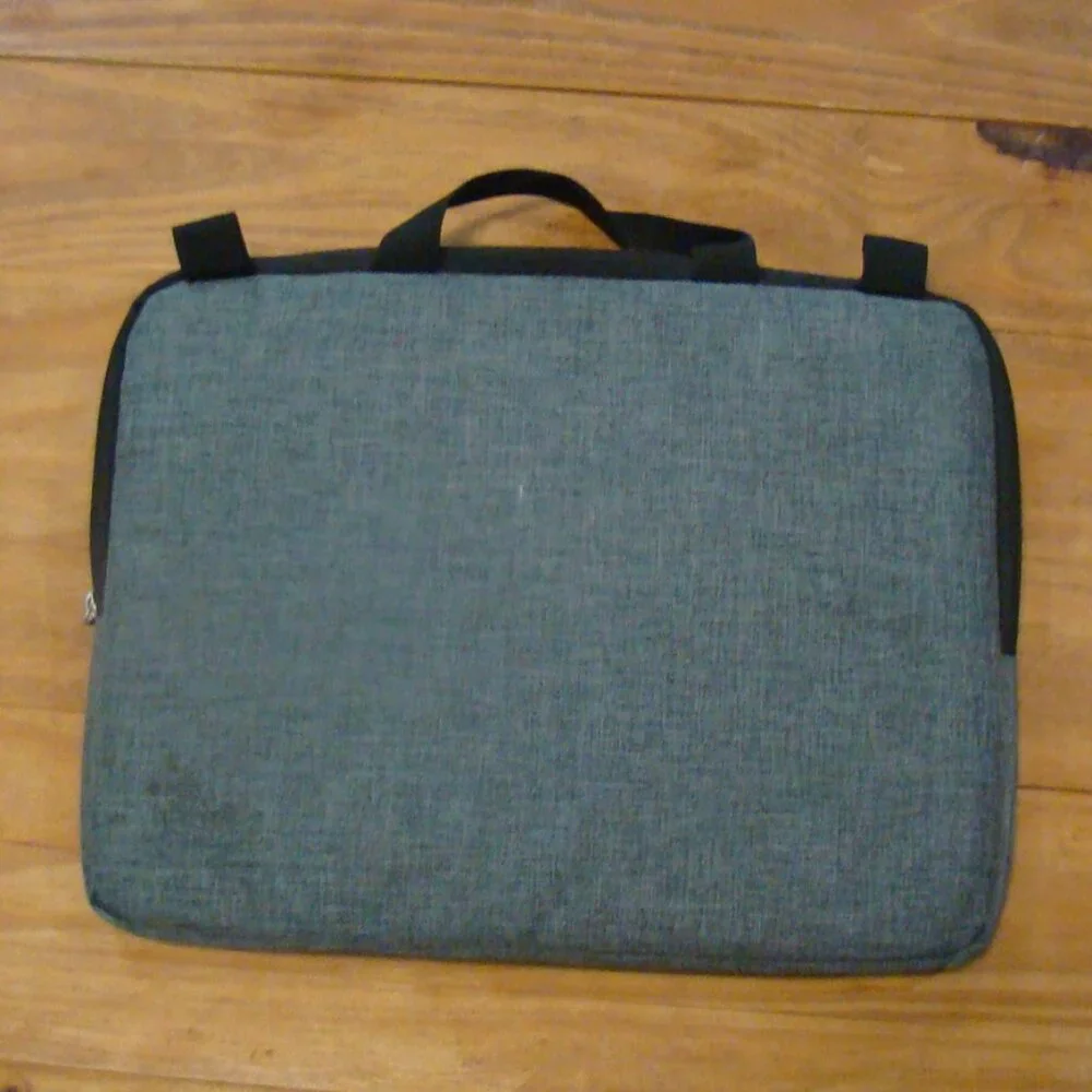 Tablet Sleeve with Handles and inside / outside pockets